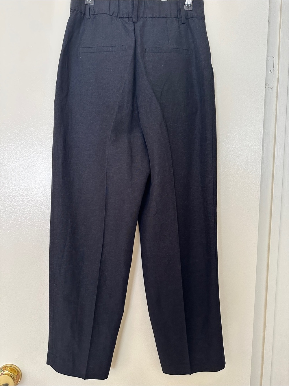 H&M Black High-Waist Pleated Trousers - Picture 2 of 7